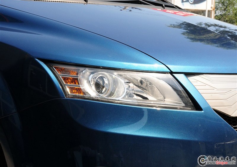 比亞迪e6車型 細(xì)節(jié)圖