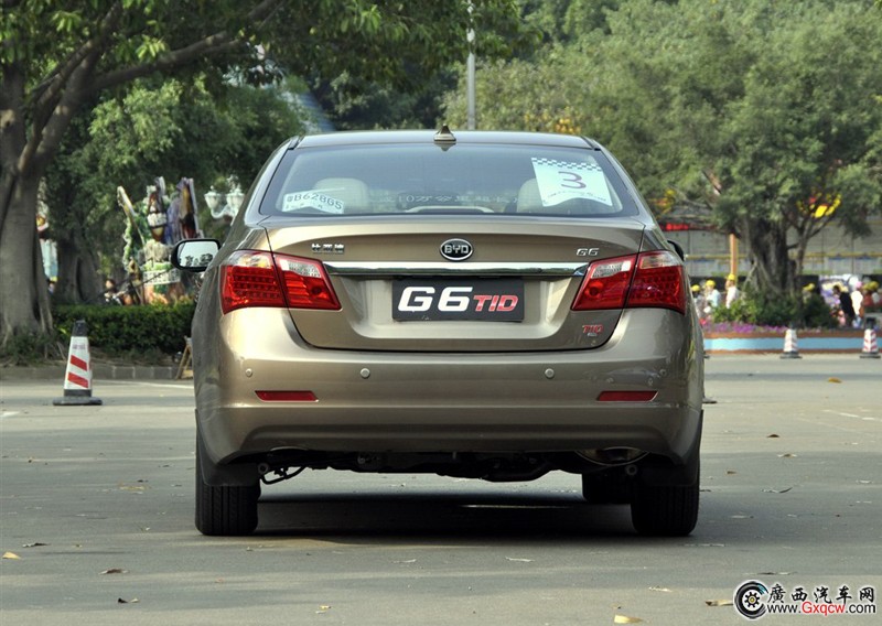 比亞迪G6車型 外觀圖