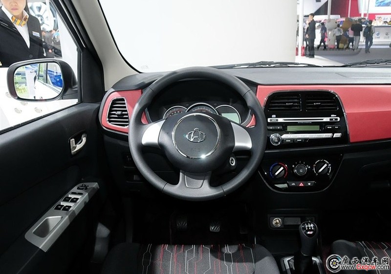 歐力威X6車型 內(nèi)飾圖
