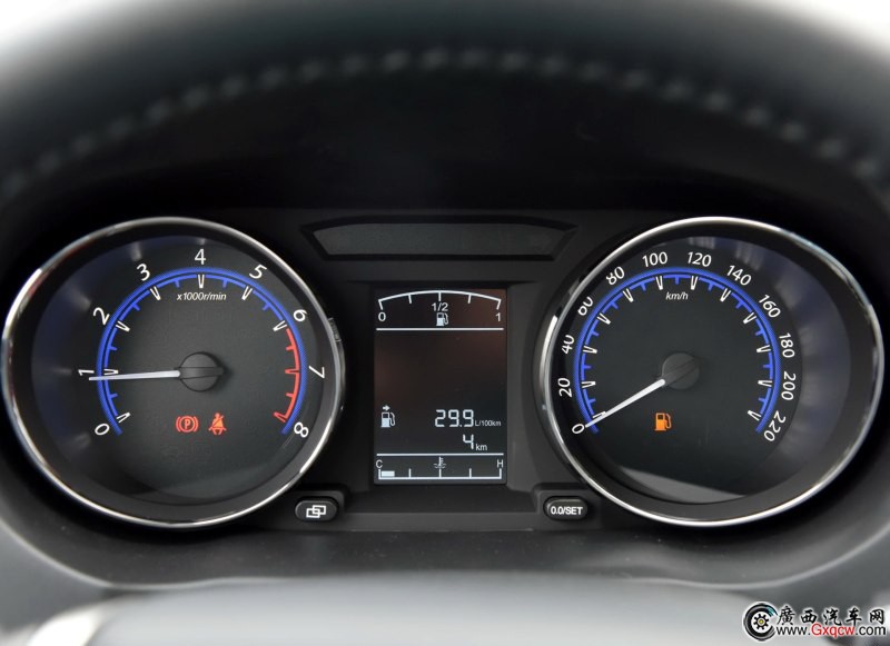 風(fēng)行S500車型 內(nèi)飾圖