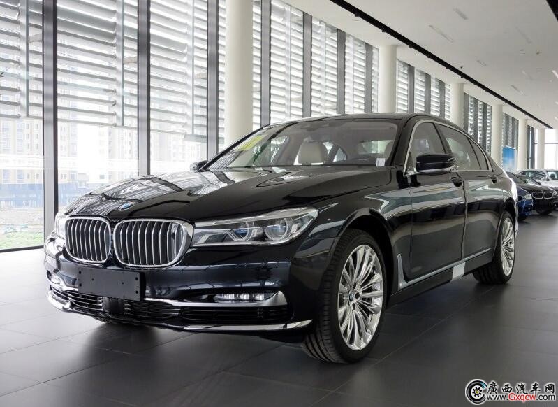 寶馬7系車型 外觀圖