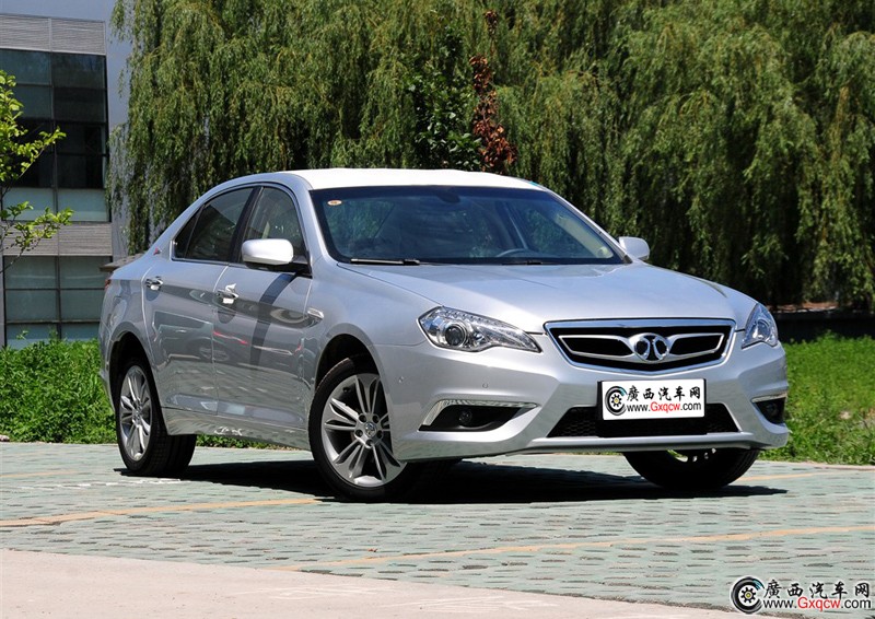 紳寶D70車型 外觀圖