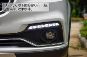 東風(fēng)風(fēng)行 風(fēng)行SX6 2016款 1.6L CVT尊享型