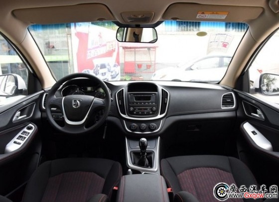 g֮x15fԪԃ(ni)Ʒ|(zh)SUV 